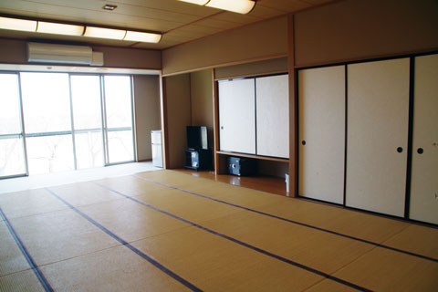 宿泊室和室室内